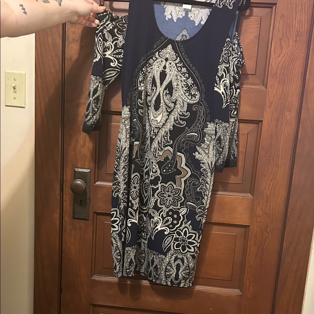 VENUS Navy and Cream Paisley Long Sleeve Dress